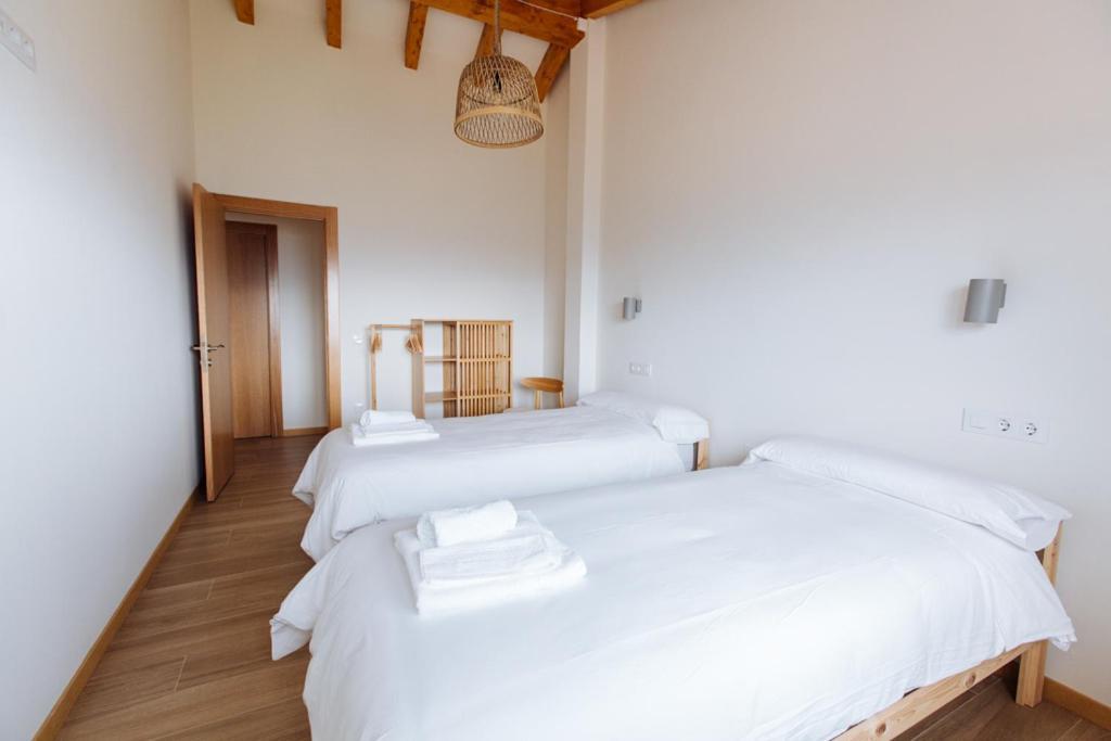 Tiu Enrique 3 Apartment Cangas de Onis Bagian luar foto